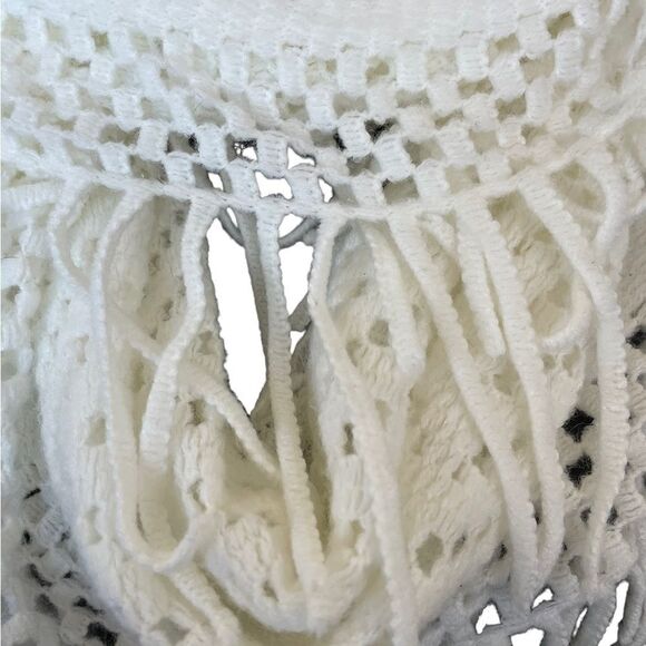 MIXIT WHITE OPEN WEAVE INFINITY SCARF WITH FRINGE - Picture 4 of 6